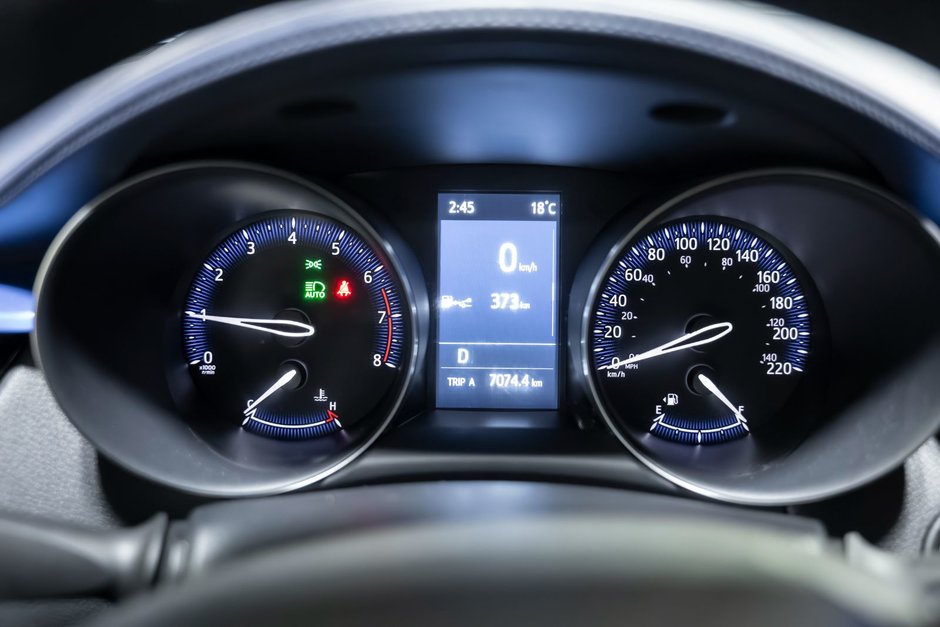 2022 Toyota C-HR XLE PREMIUM-4