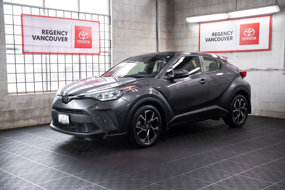 2022 Toyota C-HR XLE PREMIUM-2