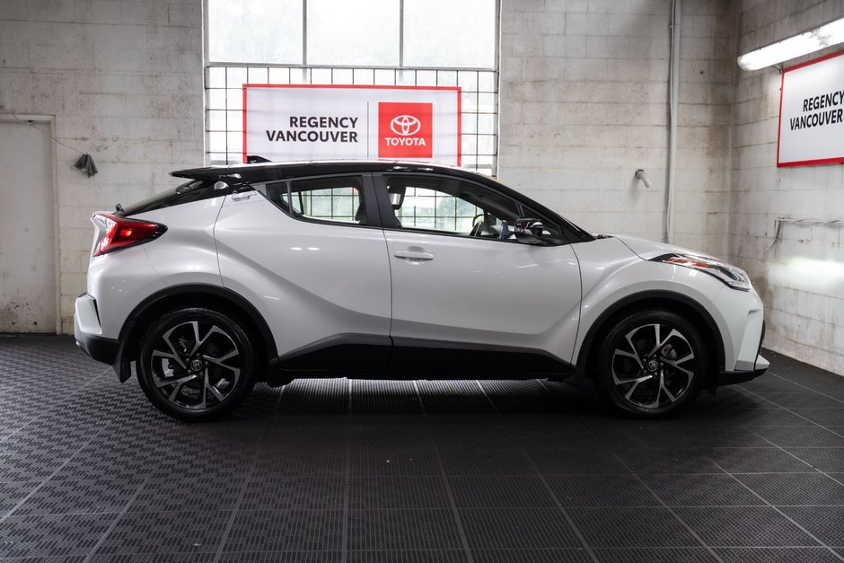 2022 Toyota C-HR XLE PREMIUM-15