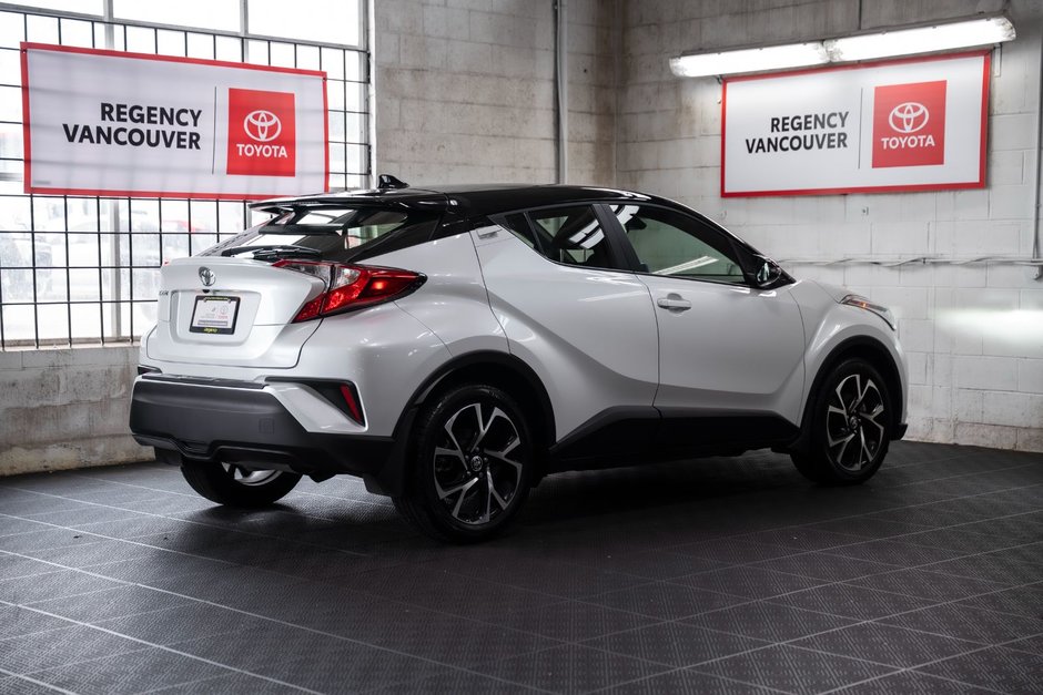 2022 Toyota C-HR XLE PREMIUM-14