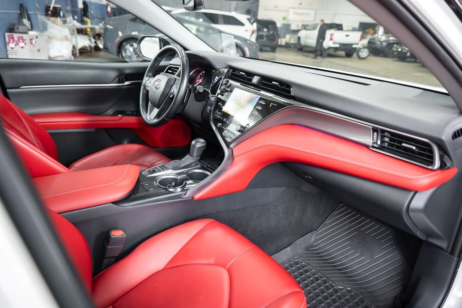 2020 Toyota Camry XSE-16