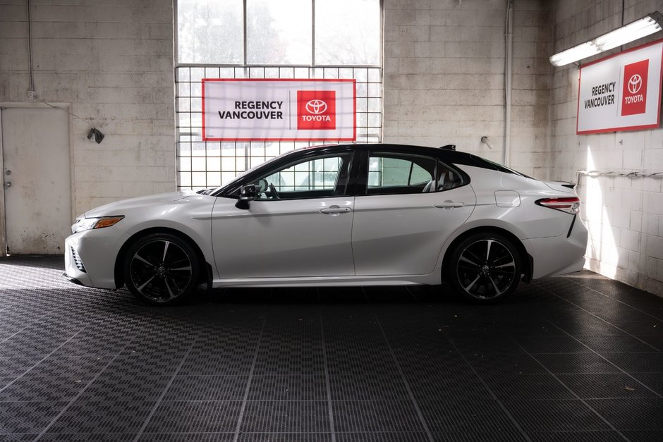 2020 Toyota Camry XSE-10