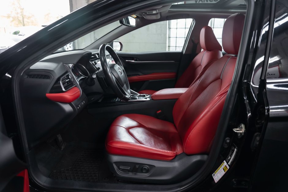 2020 Toyota Camry XSE-6