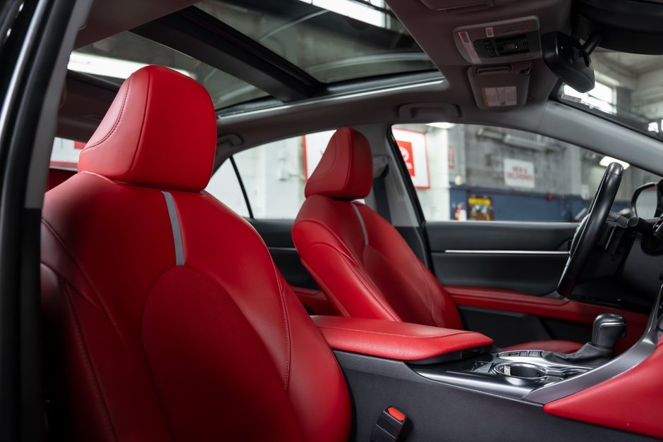 2020 Toyota Camry XSE-15