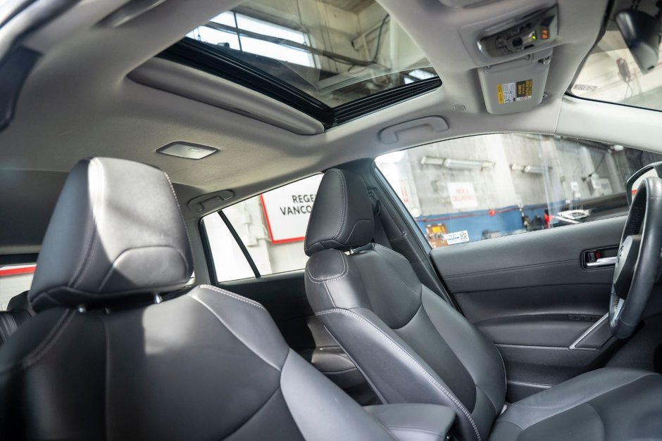 2023 Toyota Corolla Cross XLE AWD XLE-15