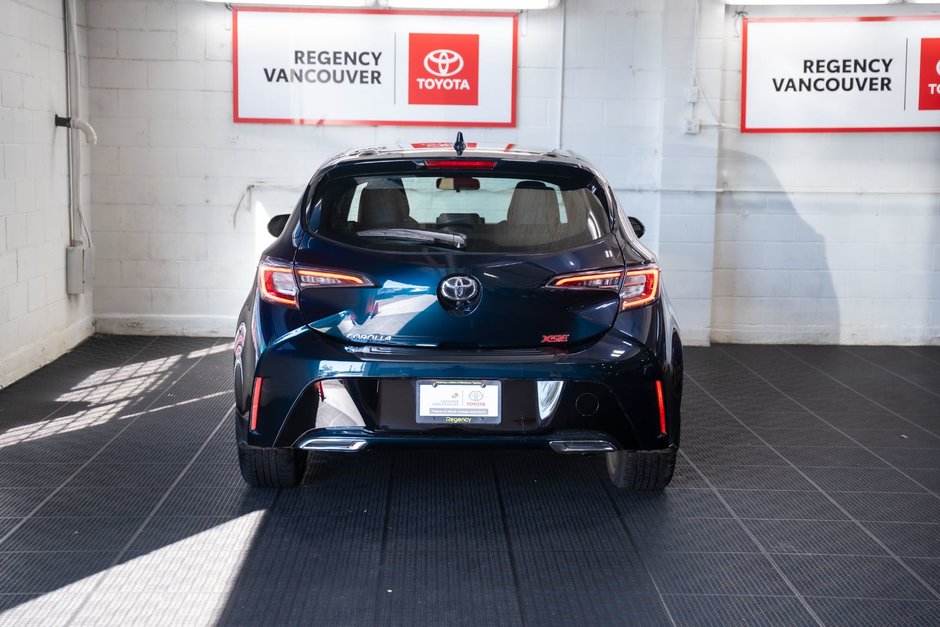 2021 Toyota Corolla HATCHBACK SE-12