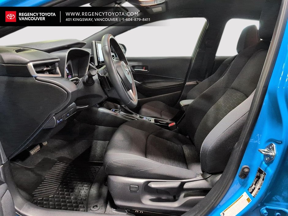 2022 Toyota Corolla Hatchback CVT-11