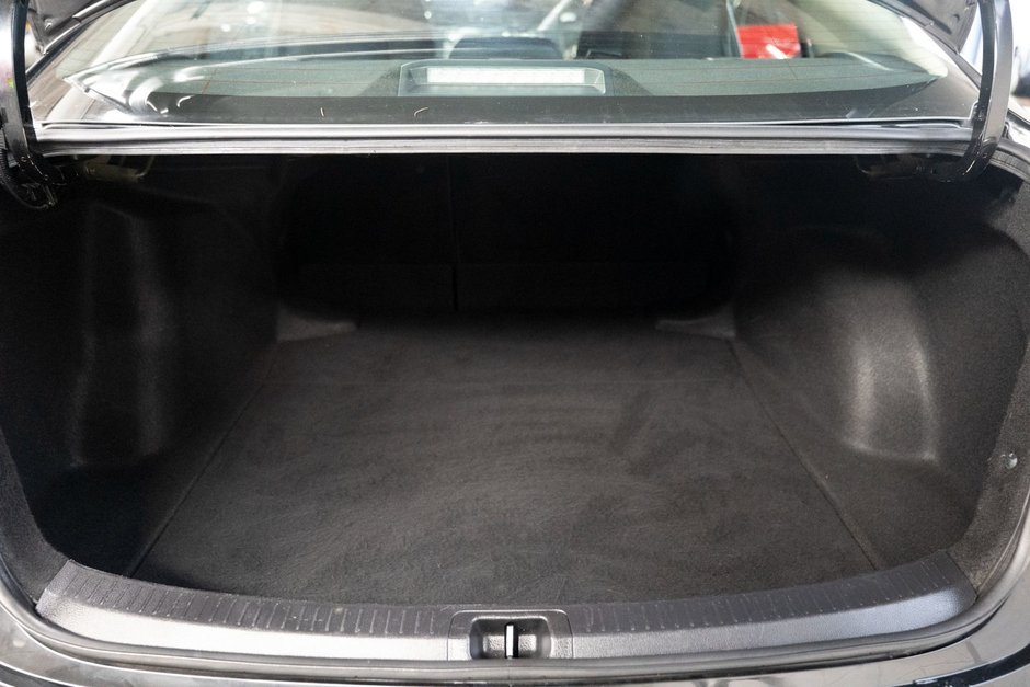 2022 Toyota Corolla LE CVT-22