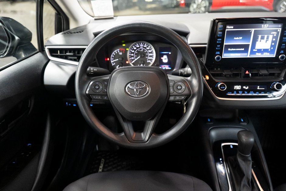 2022 Toyota Corolla LE CVT-17