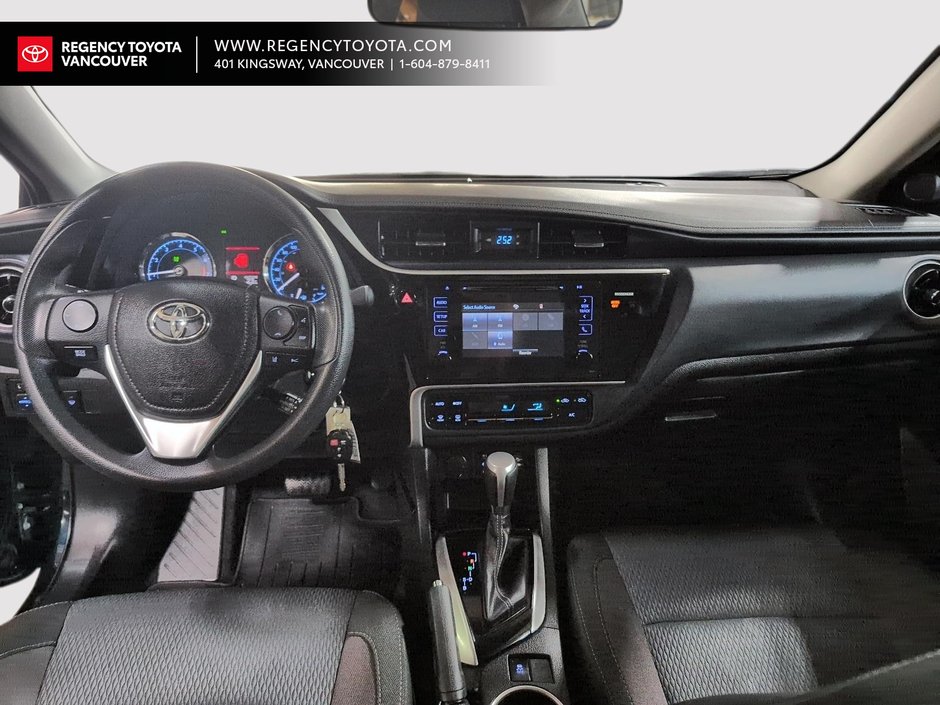 2017 Toyota Corolla-17