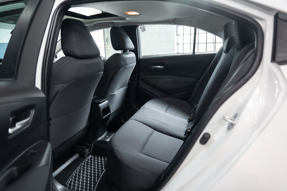 2021 Toyota Corolla LE UPGRADE PACKAGE-9