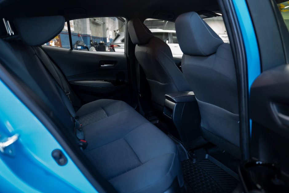 2022 Toyota Corolla HATCBACK-17
