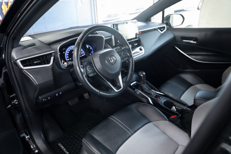 2019 Toyota Corolla SE HATCHBACK-7