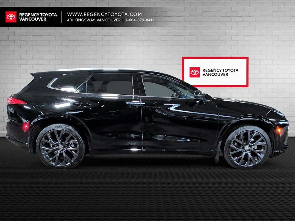 2025 Toyota Crown Signia Limited Limited-8