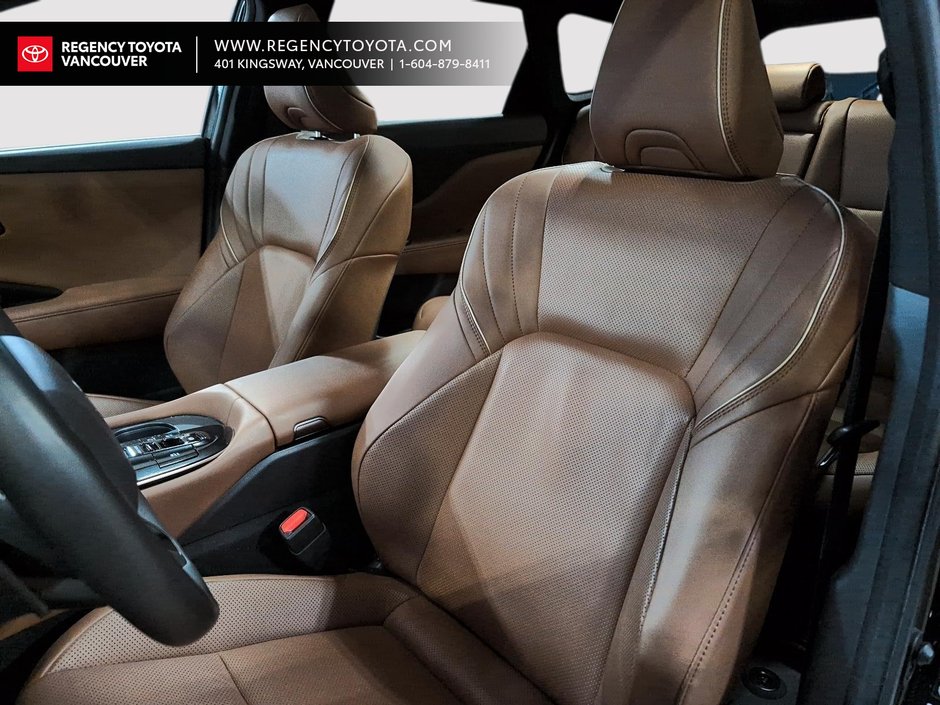 2025 Toyota Crown Signia Limited Limited-12