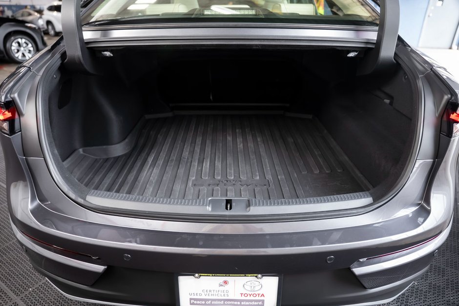 2024 Toyota CROWN Limited-13