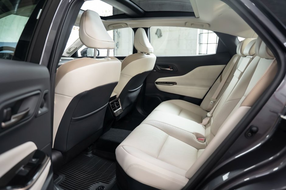 2024 Toyota CROWN Limited-9