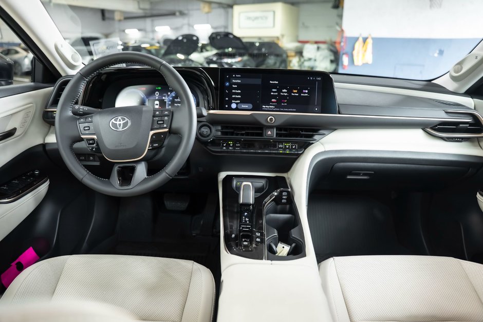 2024 Toyota CROWN Limited-3