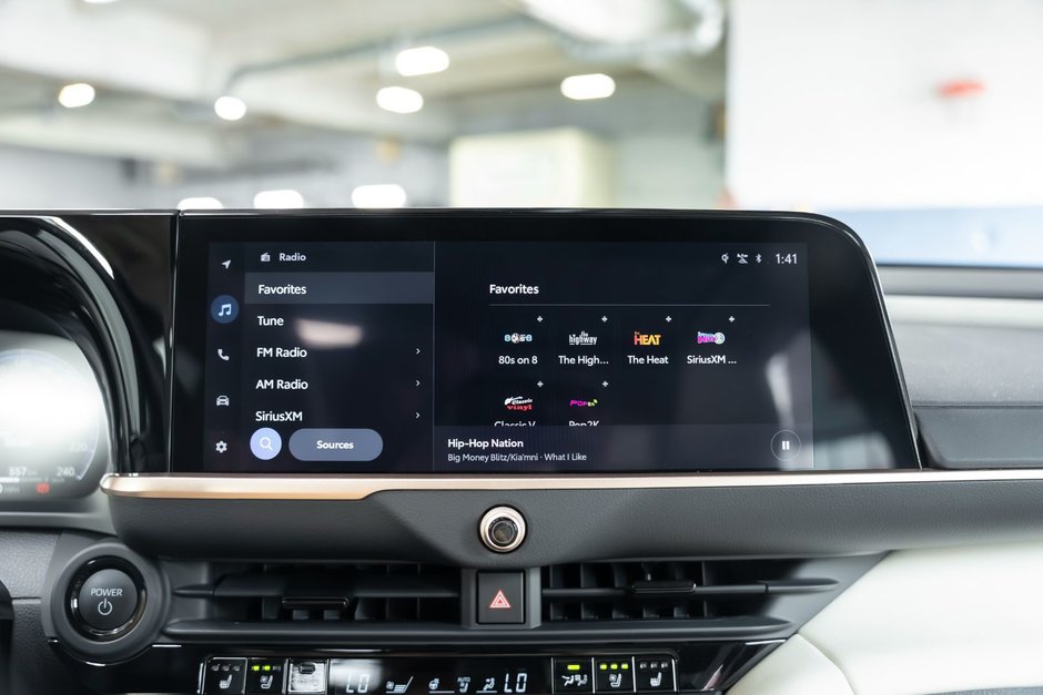 2024 Toyota CROWN Limited-5