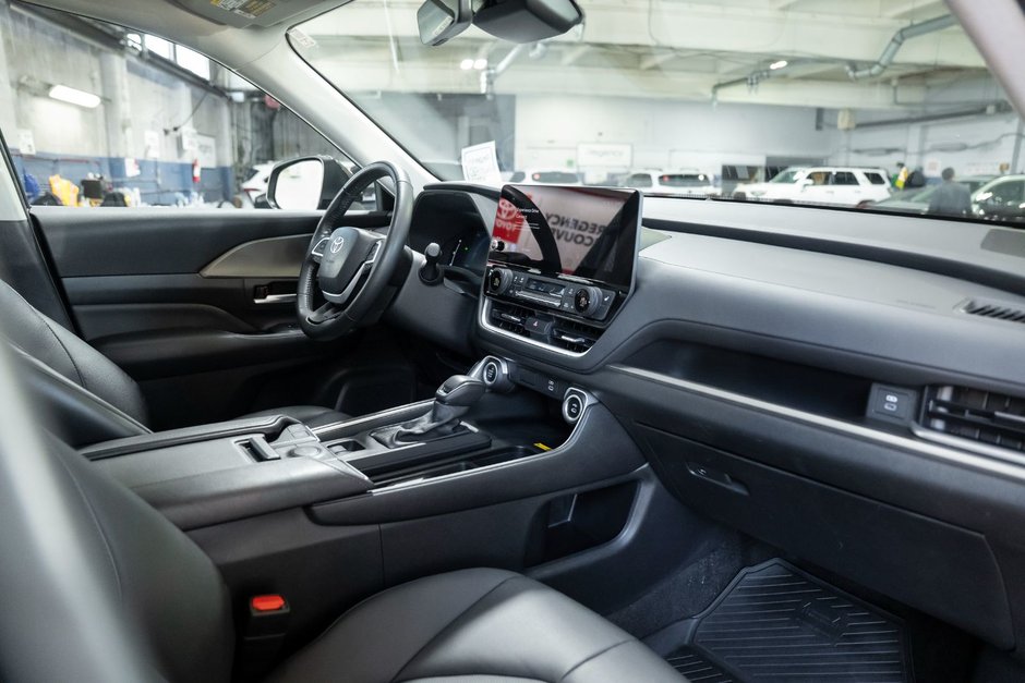 2024 Toyota Grand Highlander XLE AWD GGHABA-22
