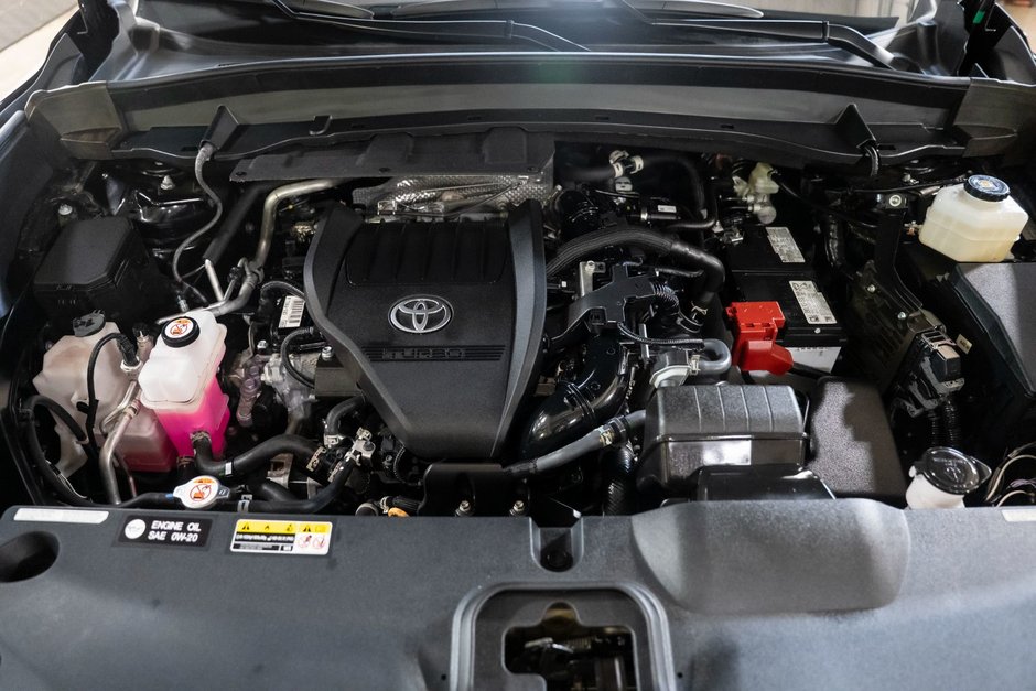 2024 Toyota Grand Highlander XLE AWD GGHABA-24