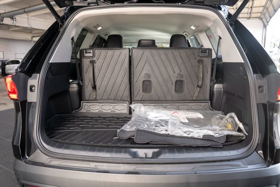 2024 Toyota Grand Highlander XLE AWD GGHABA-17