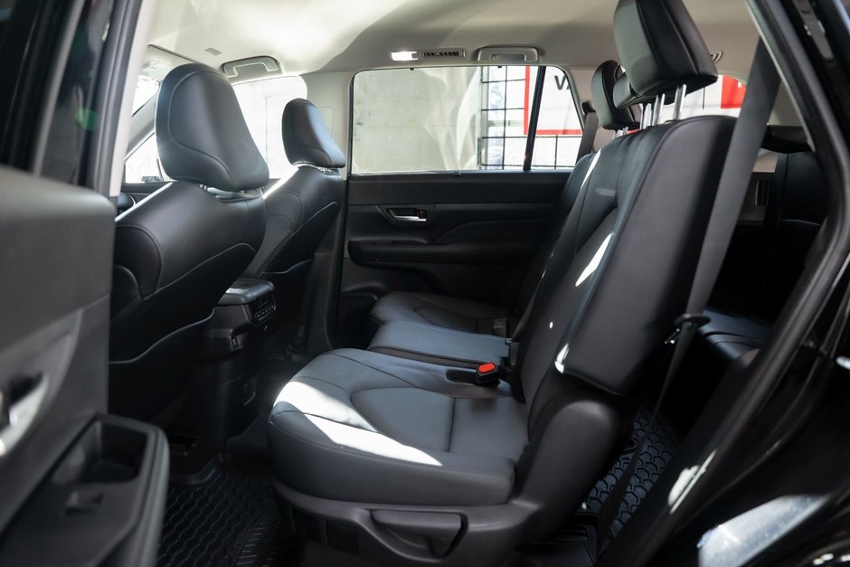 2024 Toyota Grand Highlander XLE AWD GGHABA-12