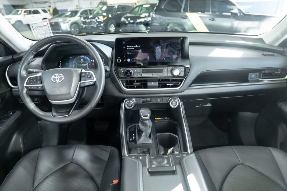 2024 Toyota Grand Highlander XLE AWD GGHABA-3