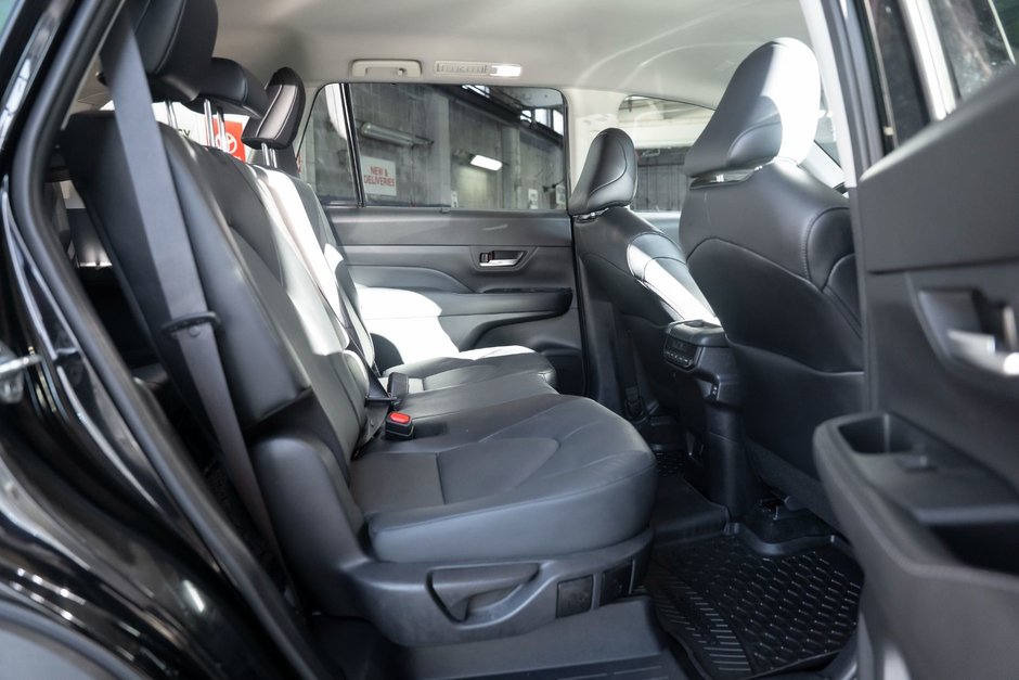 2024 Toyota Grand Highlander XLE AWD GGHABA-21