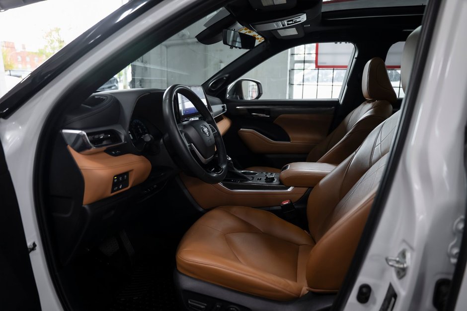 2023 Toyota Highlander PLATNIUM-8