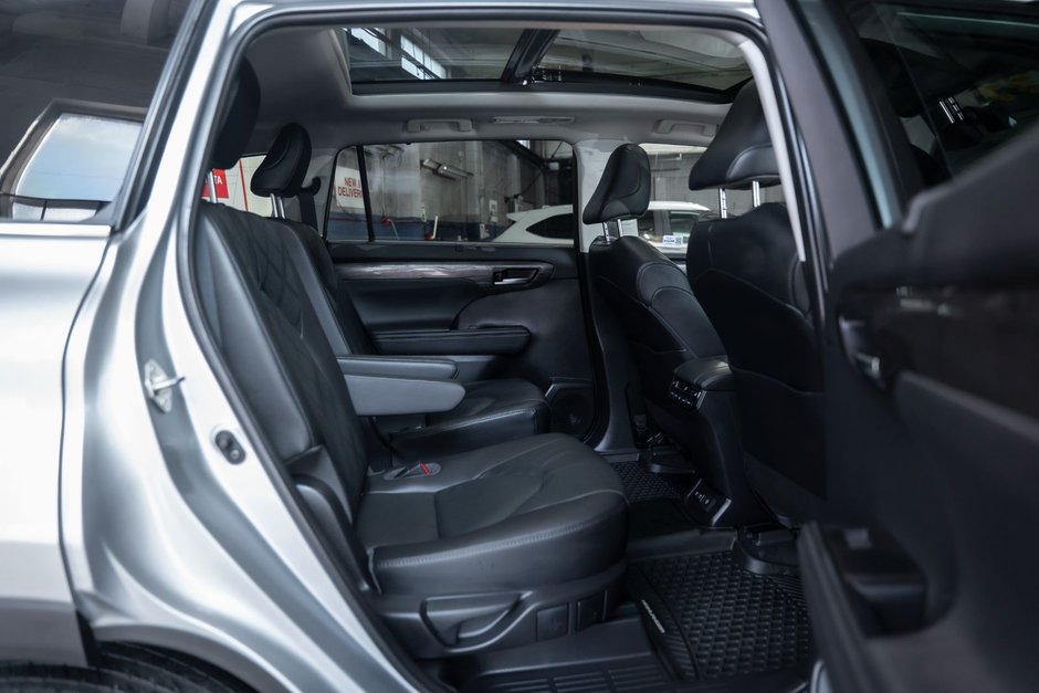 2020 Toyota Highlander Limited-19