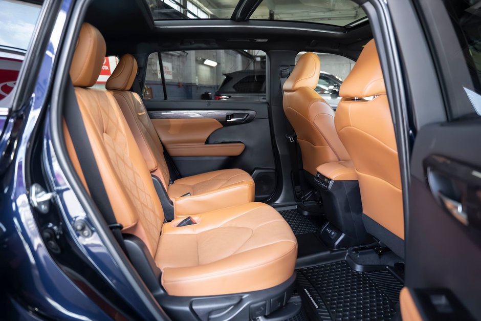 2023 Toyota Highlander Hybrid Platinum-19