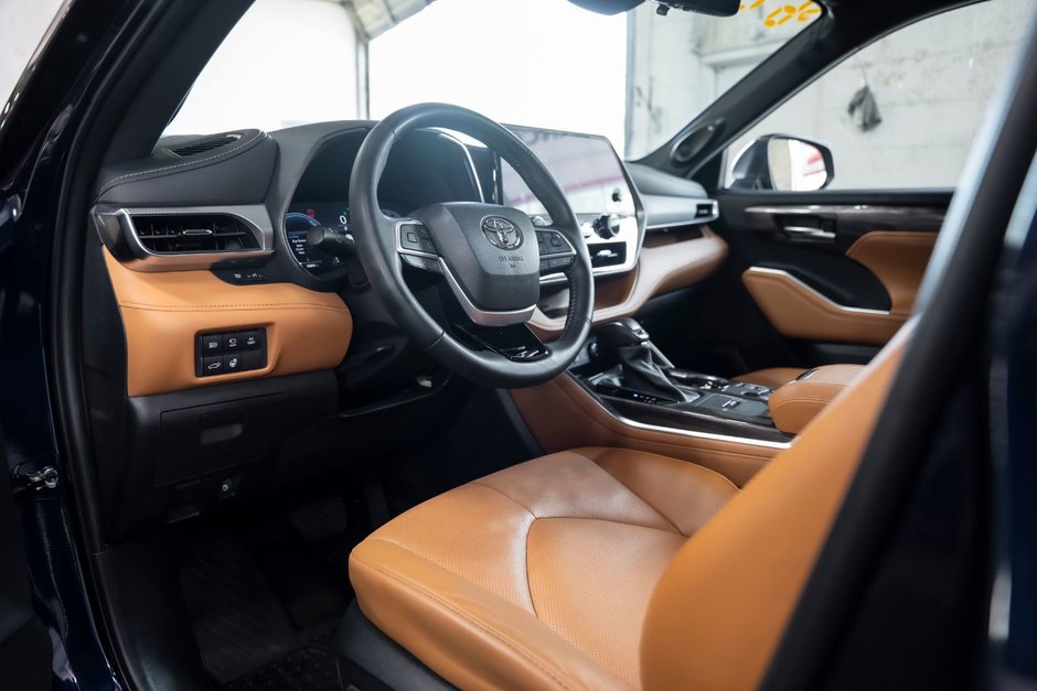 2023 Toyota Highlander Hybrid Platinum-7