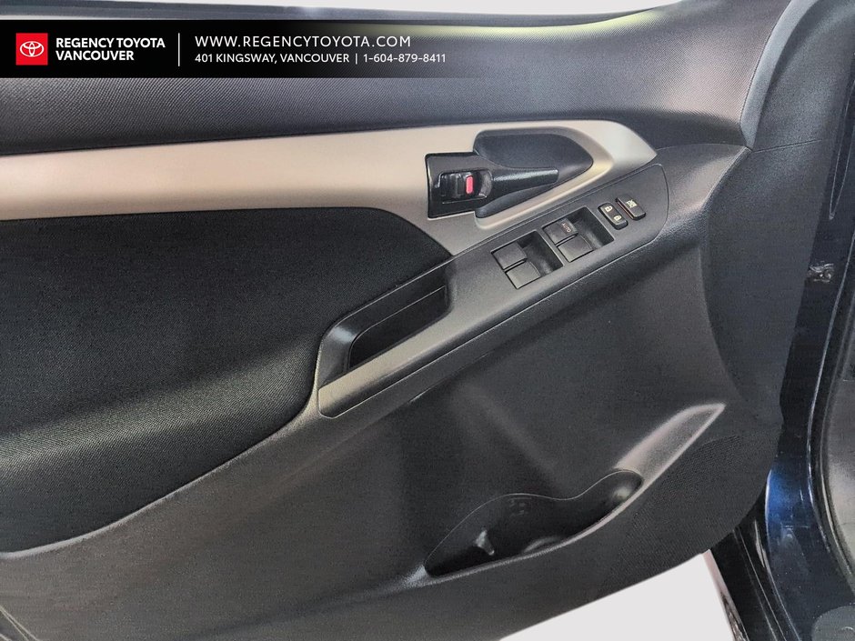 2014 Toyota Matrix-10