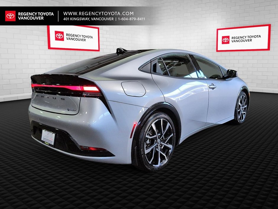 2026 Toyota Prius Plug-in Hybrid XSE ACABUC-9