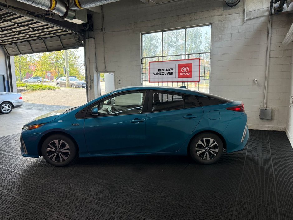 2021 Toyota PRIUS PRIME UPGRADE PACKAGE-2