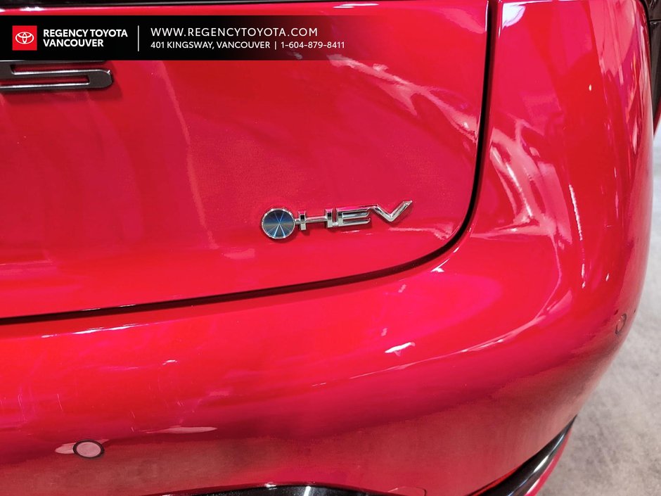 2024 Toyota Prius XLE AWD-5