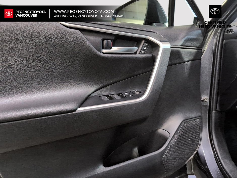 2019 Toyota Rav4 Hybrid Limited AWD Hybrid Limited-10