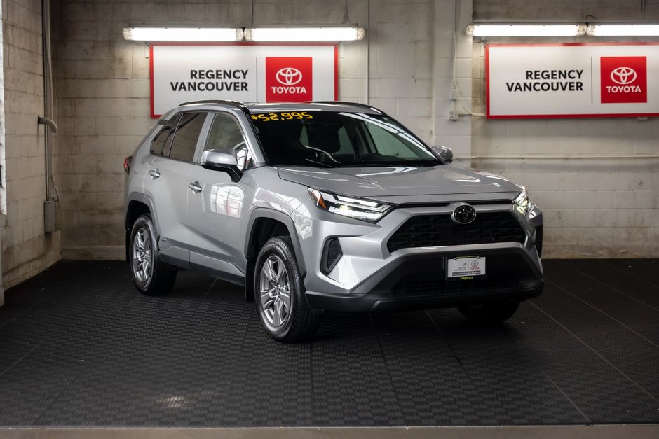 2025 Toyota RAV4 HYBRID XLE AWD-0