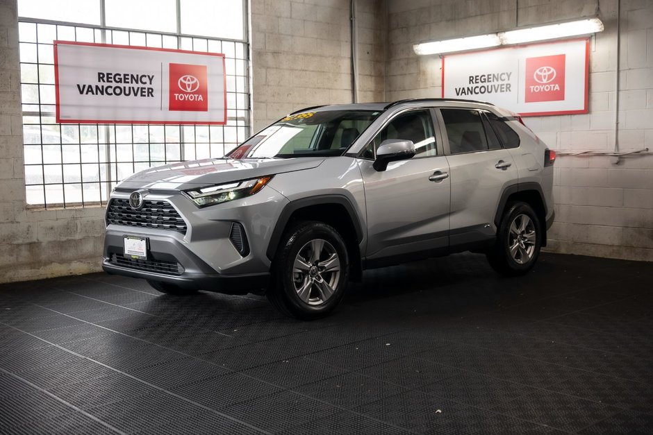 2025 Toyota RAV4 HYBRID XLE AWD-2