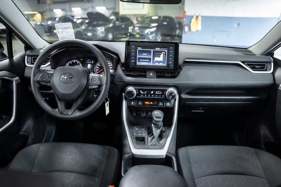 2022 Toyota RAV4 LE AWD-3