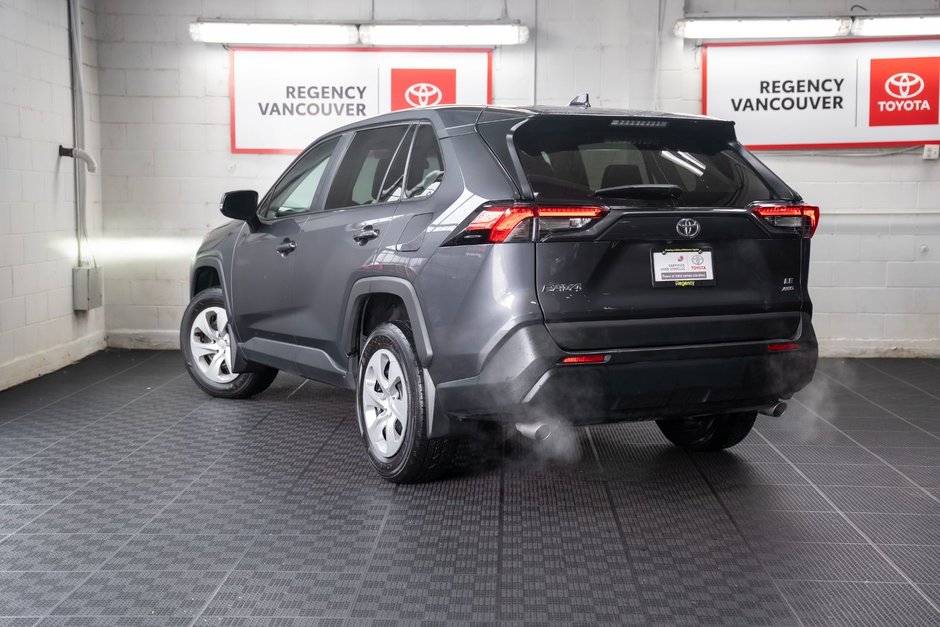 2022 Toyota RAV4 LE-11