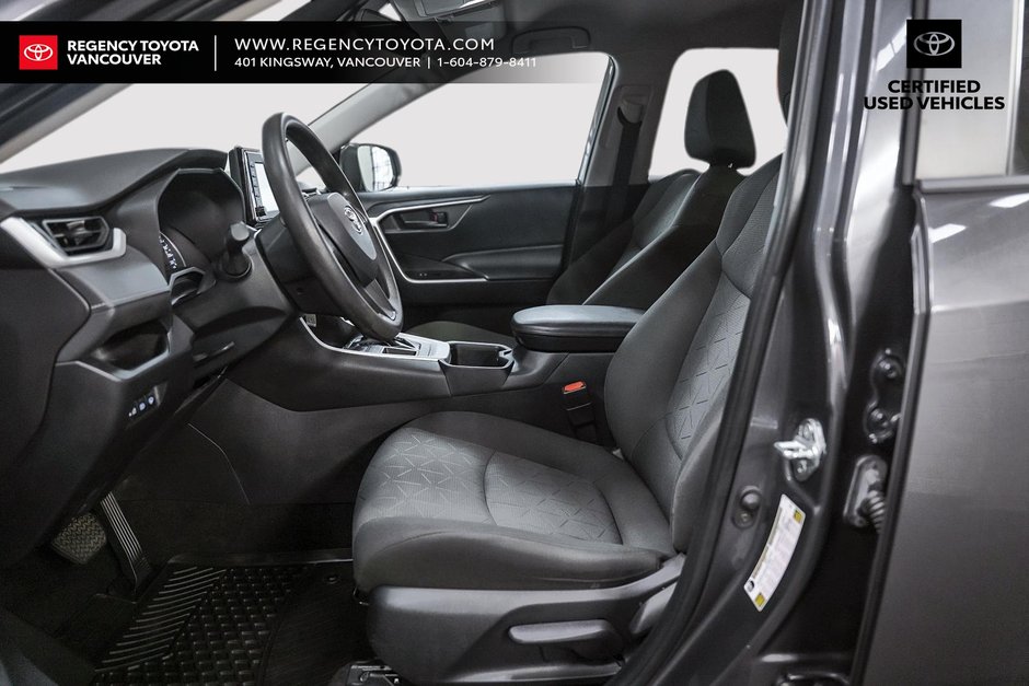 2022 Toyota RAV4 LE FWD LE-10