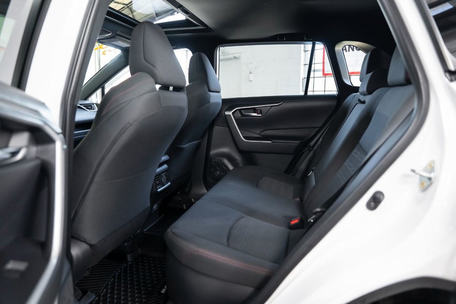 2024 Toyota RAV4 Prime SE AWD-8