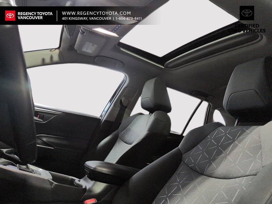 2022 Toyota RAV4 XLE AWD-11