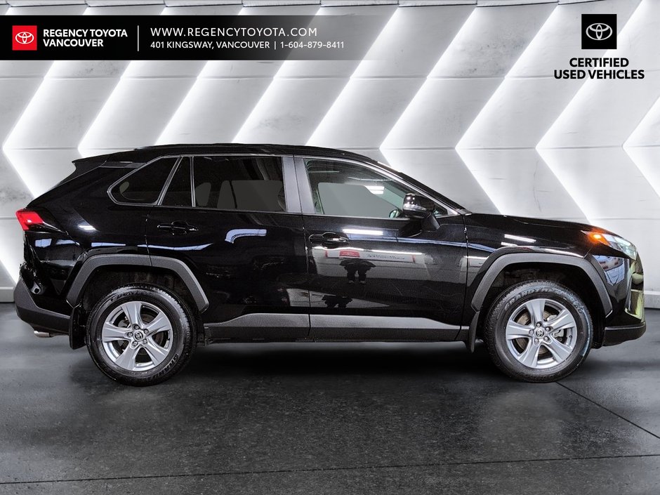 2022 Toyota RAV4 XLE AWD-8