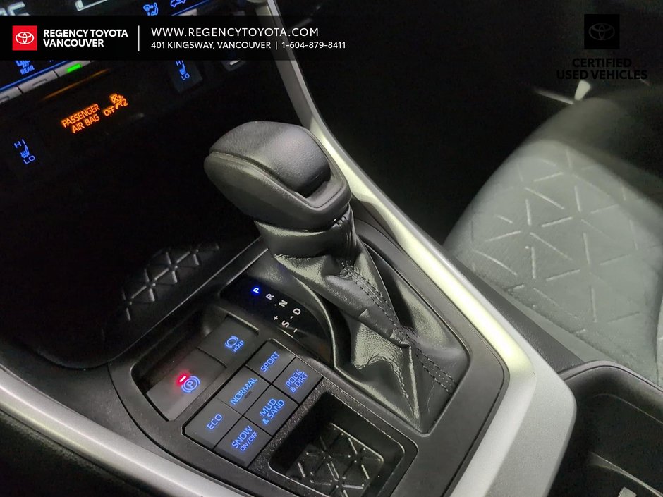 2022 Toyota RAV4 XLE AWD-17