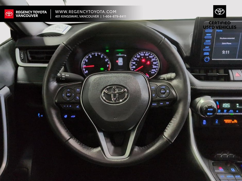 2022 Toyota RAV4 XLE AWD-19