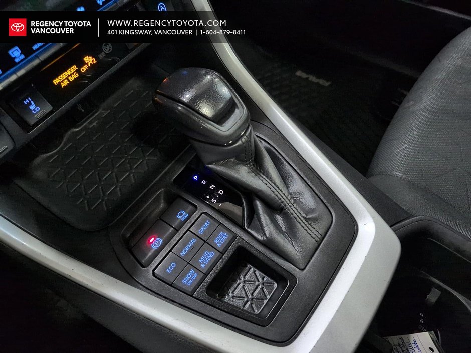 2022 Toyota RAV4 STANDARD PACKAGE-17