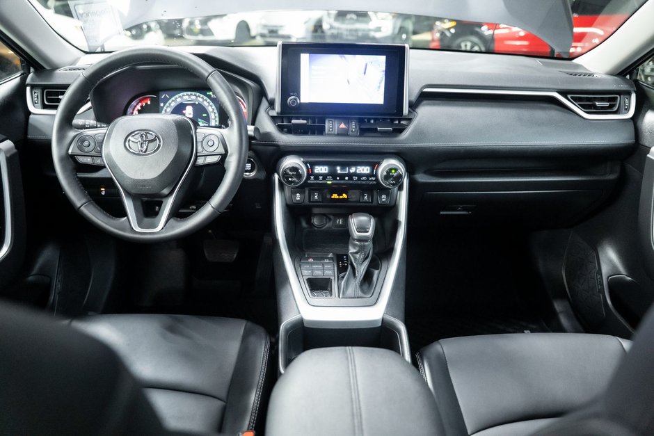 2023 Toyota RAV4 XLE AWD XLE-14
